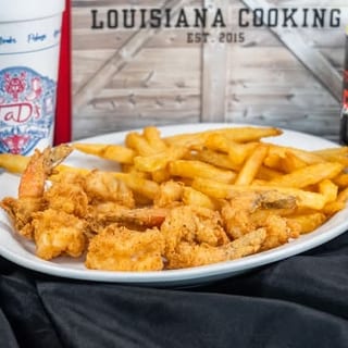 Kids Popcorn Shrimp & Fries