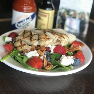 Chicken Berry Pecan Salad (Lunch Portion)